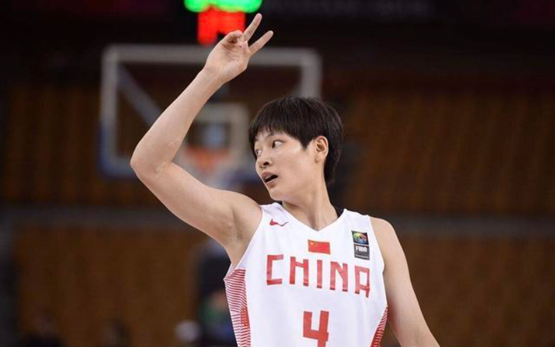 乐鱼-球员也需要生活！杨力维怒斥大集训弊端 宫鲁鸣和篮协会改变吗